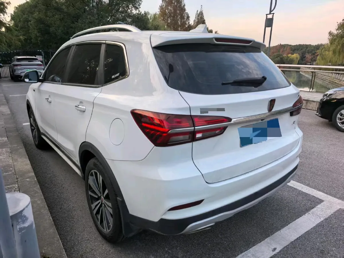 2019 Roewe i6 1.5T 169HP L4 7DCT,autocango,china used car exporter,china ev exporter,chinese used car exporter,chinese used ev exporter