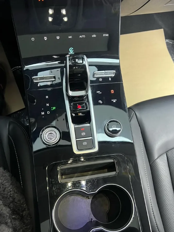 2021 Chery Tiggo 8 2.0T 254HP L4 7DCT,autocango,china used car exporter,china ev exporter,chinese used car exporter,chinese used ev exporter