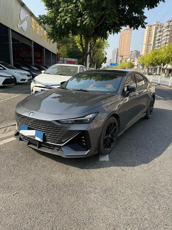 2022 ChangAn UNI-V 1.5T 188HP L4 7DCT 2022 ChangAn UNI-V 1.5T 188HP L4 7DCT