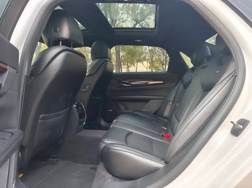 2021 Cadillac CT6 2.0T 237HP L4 10AT,autocango,china used car exporter,china ev exporter,chinese used car exporter,chinese used ev exporter