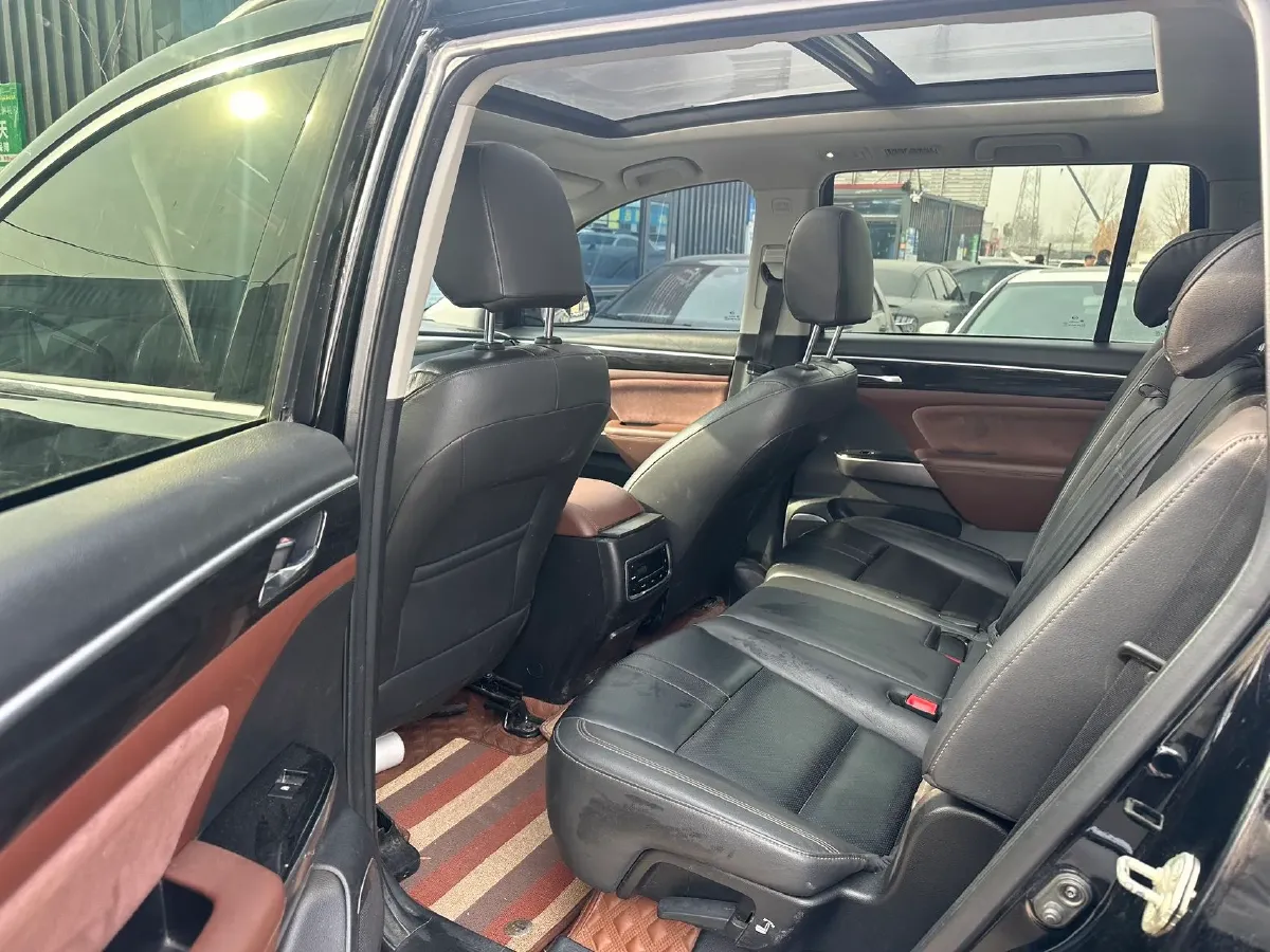 2017 GAC Trumpchi GS8 2.0T 201HP L4 6AT,autocango,china used car exporter,china ev exporter,chinese used car exporter,chinese used ev exporter