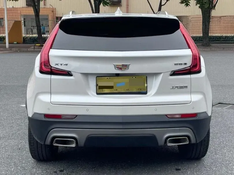 2021 Cadillac XT4 2.0T 237HP L4 9AT,autocango,china used car exporter,china ev exporter,chinese used car exporter,chinese used ev exporter