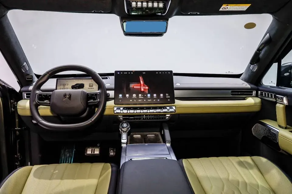 2025 BMW 3 Series 2.0T 245HP L4 8AT,autocango,china used car exporter,china ev exporter,chinese used car exporter,chinese used ev exporter