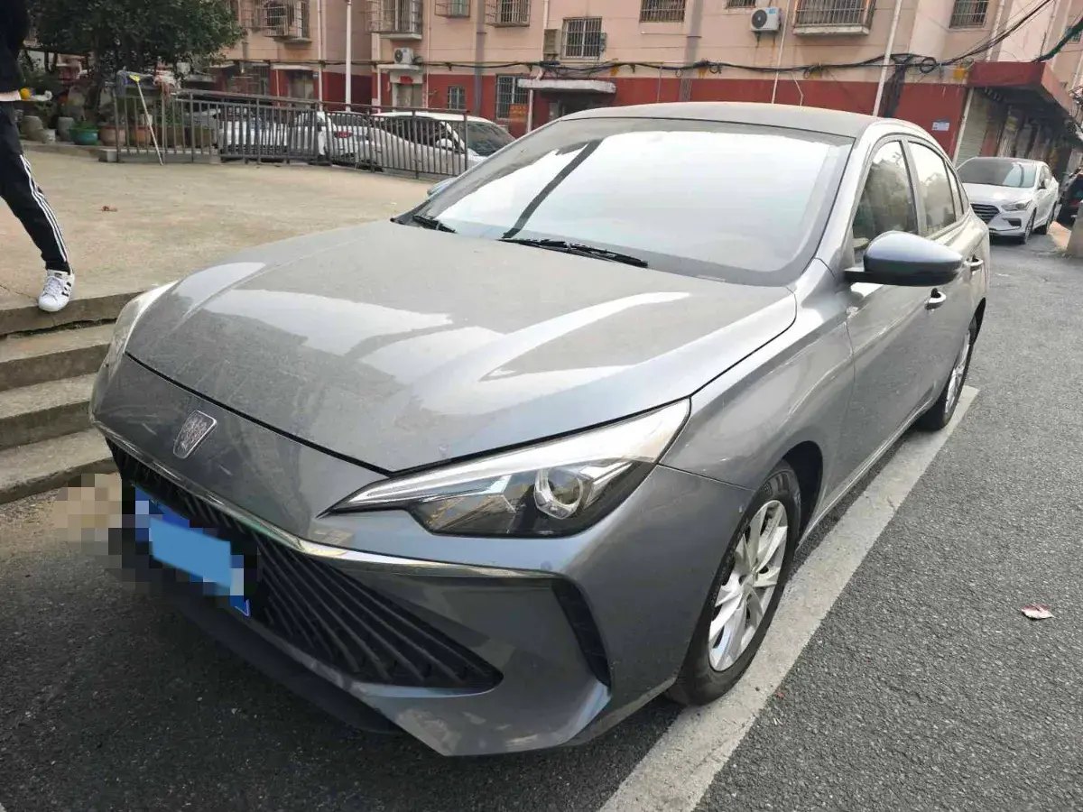 2023 Roewe i5 1.5L 129HP L4 5MT