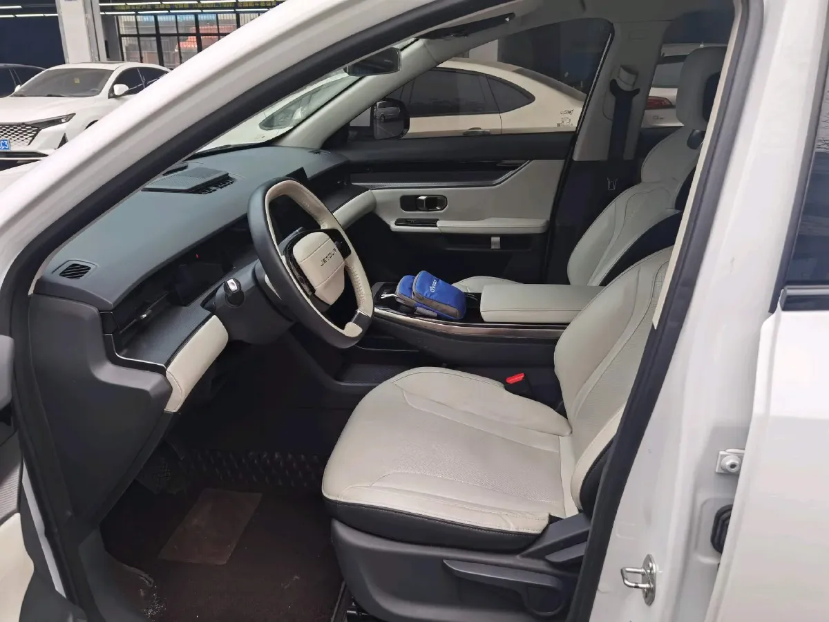 2022 Jetour DASHING 1.6T 197HP L4 7DCT,autocango,china used car exporter,china ev exporter,chinese used car exporter,chinese used ev exporter