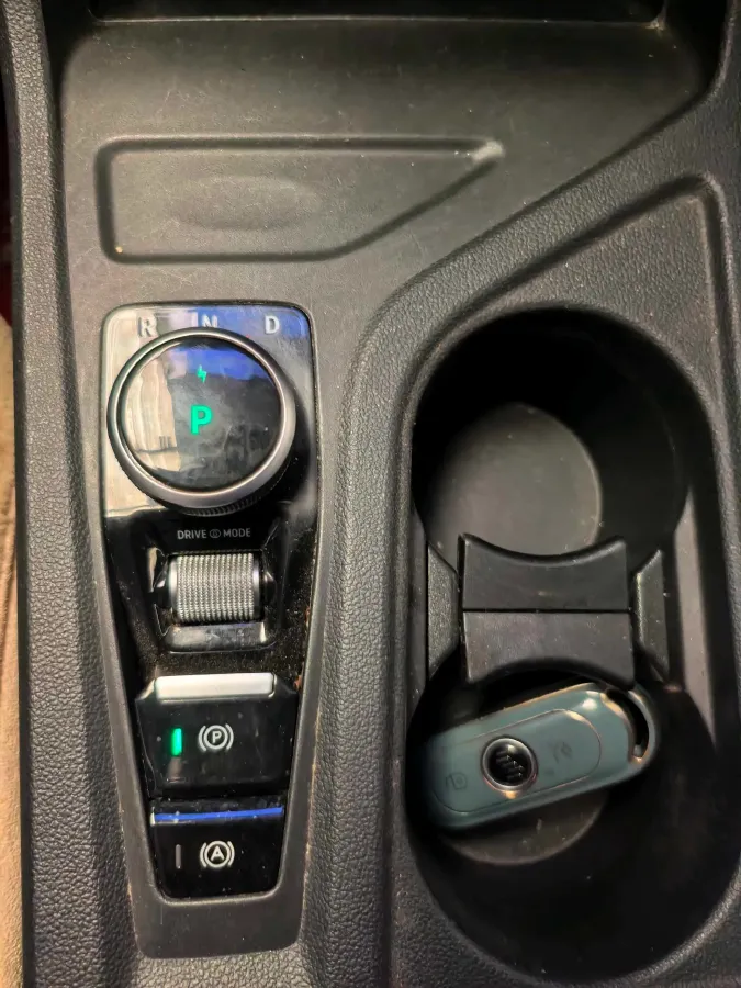 2021 Weltmeister E.5 BEV 49.92KWH,autocango,china used car exporter,china ev exporter,chinese used car exporter,chinese used ev exporter