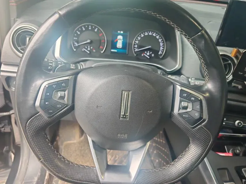 2017 WEY VV5 2.0T 197HP L4 7DCT,autocango,china used car exporter,china ev exporter,chinese used car exporter,chinese used ev exporter