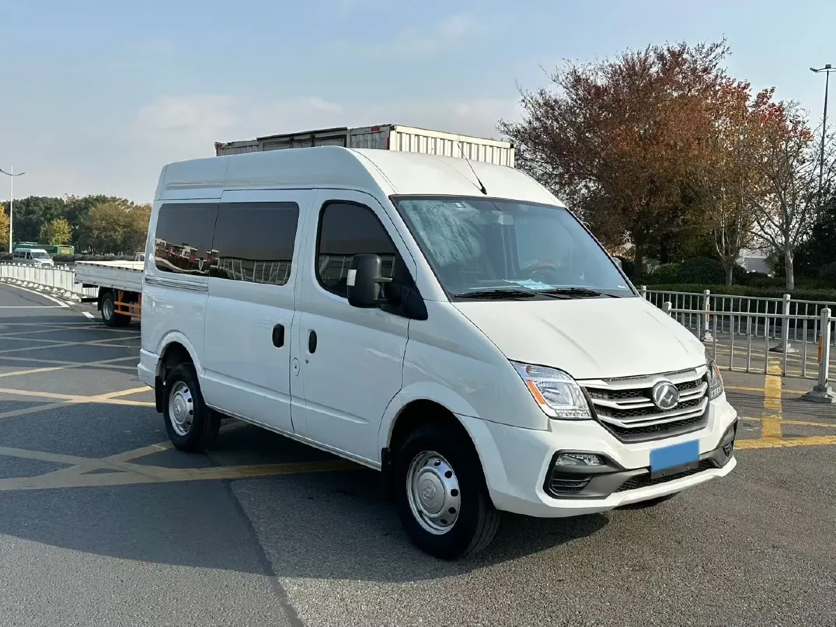 2024 SinoTruck VGV PioneerV 2.0T 140HP L4 6MT,autocango,china used car exporter,china ev exporter,chinese used car exporter,chinese used ev exporter