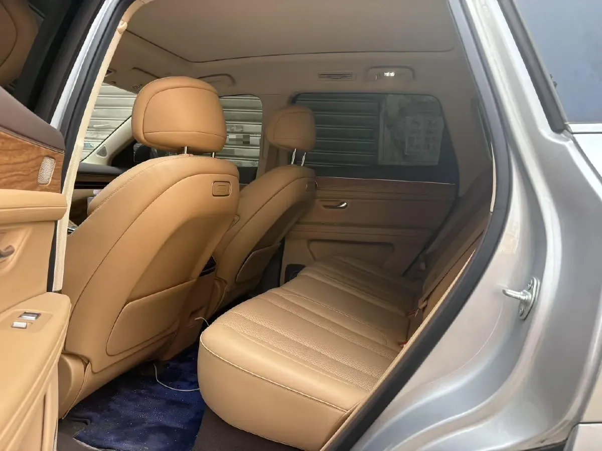 2024 AITO AITO M7 1.5T 152HP L4 REEV 40KWH,autocango,china used car exporter,china ev exporter,chinese used car exporter,chinese used ev exporter