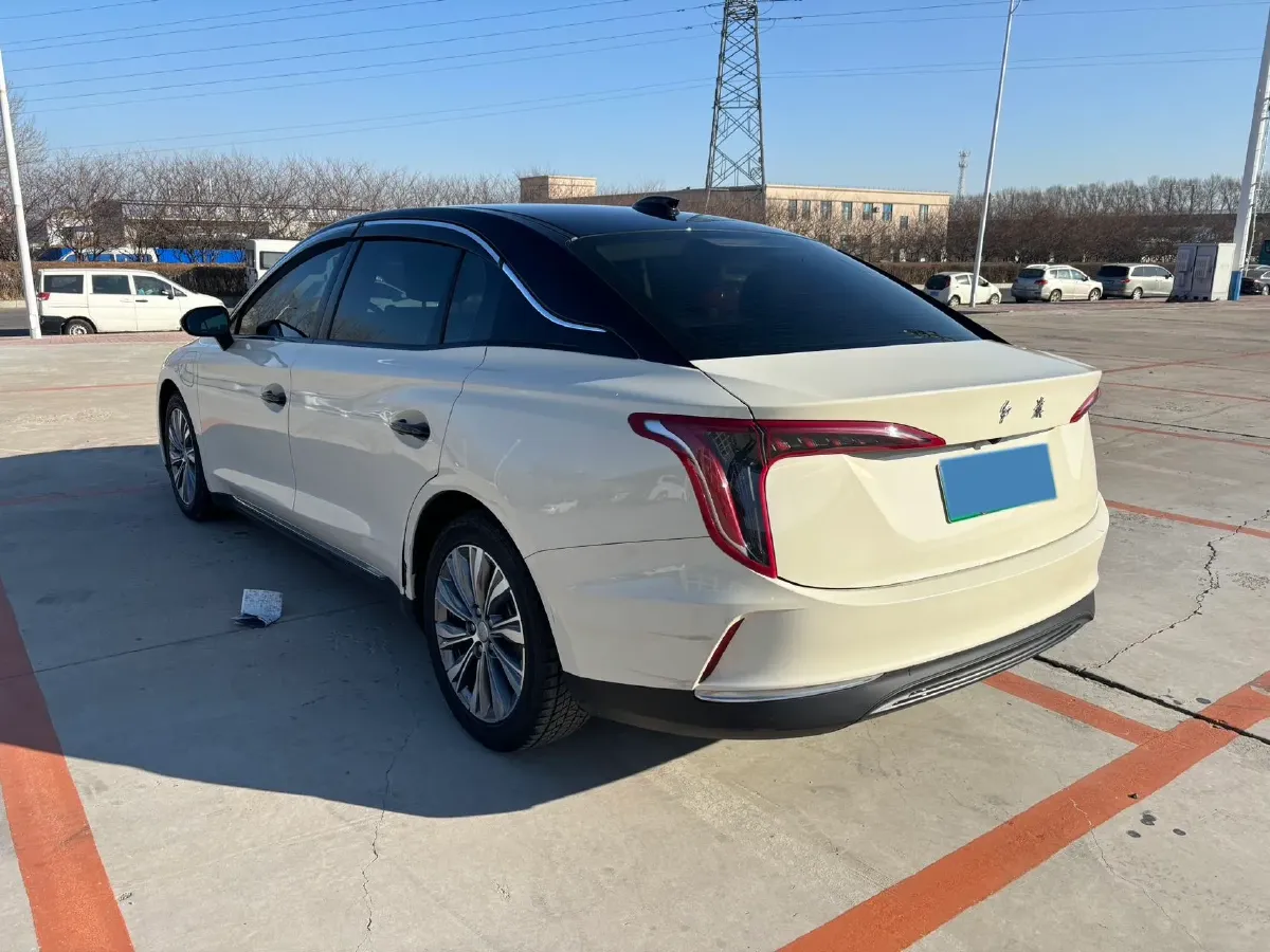 2024 HongQi E-QM5 BEV 72KWH,autocango,china used car exporter,china ev exporter,chinese used car exporter,chinese used ev exporter