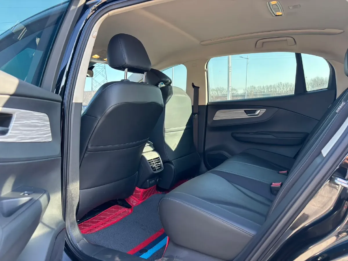 2024 HongQi E-QM5 BEV 72KWH,autocango,china used car exporter,china ev exporter,chinese used car exporter,chinese used ev exporter