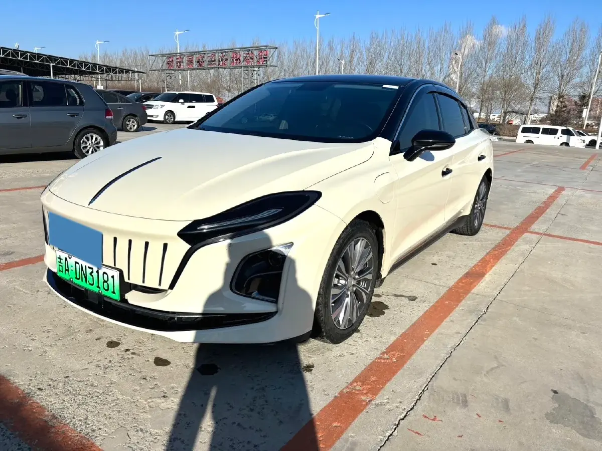 2024 HongQi E-QM5 BEV 72KWH