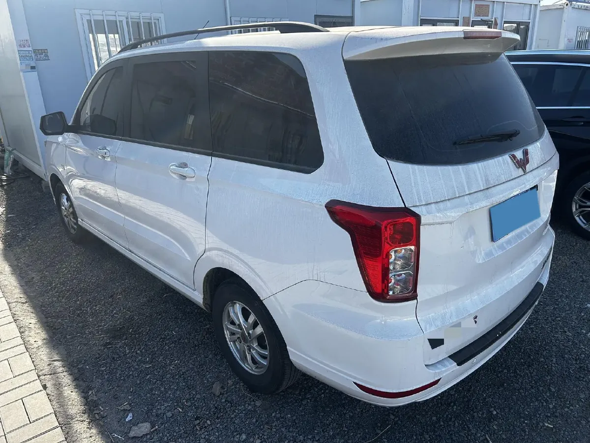 2021 WuLing RongGuang New Truck 1.5L 99HP L4 5MT,autocango,china used car exporter,china ev exporter,chinese used car exporter,chinese used ev exporter