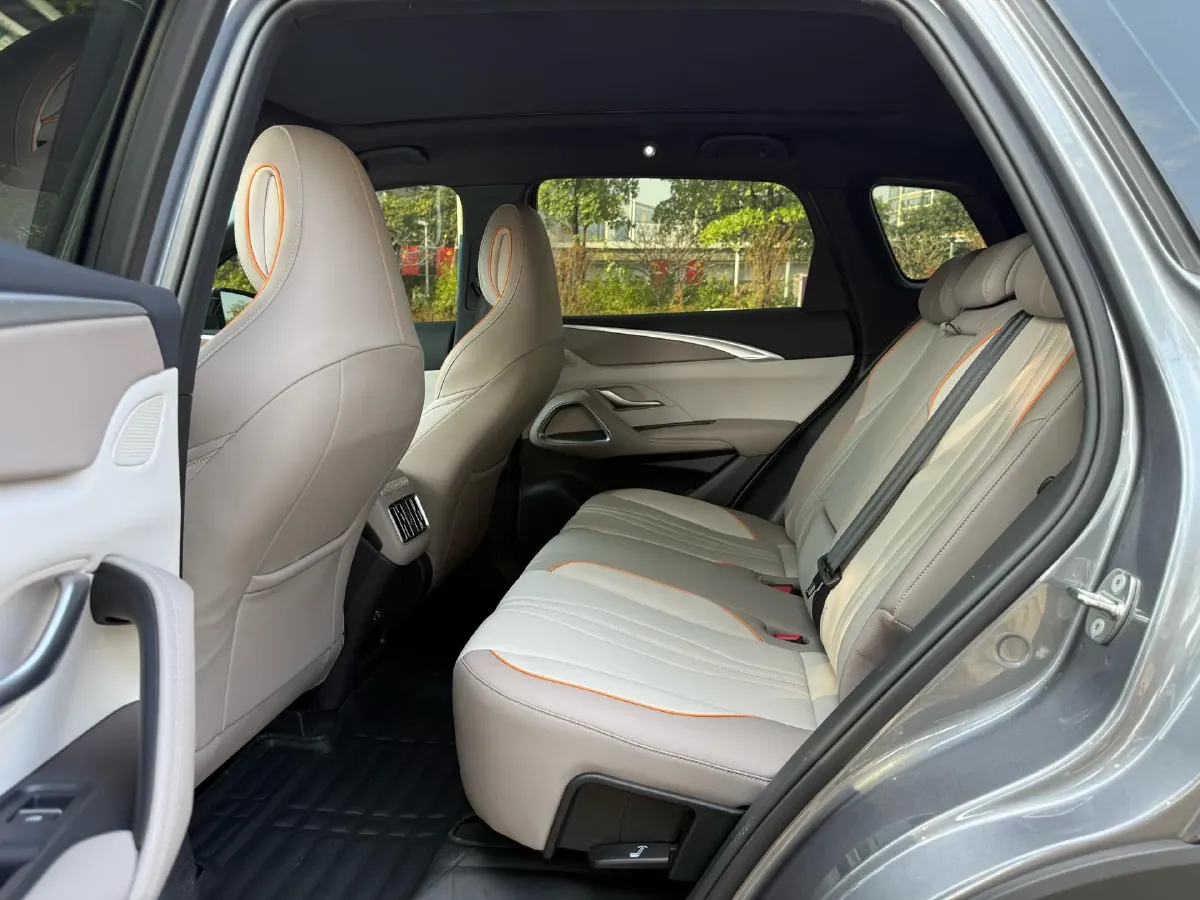 2024 BYD Song Pro 1.5L 110HP L4 E-CVT PHEV 18.3KWH,autocango,china used car exporter,china ev exporter,chinese used car exporter,chinese used ev exporter