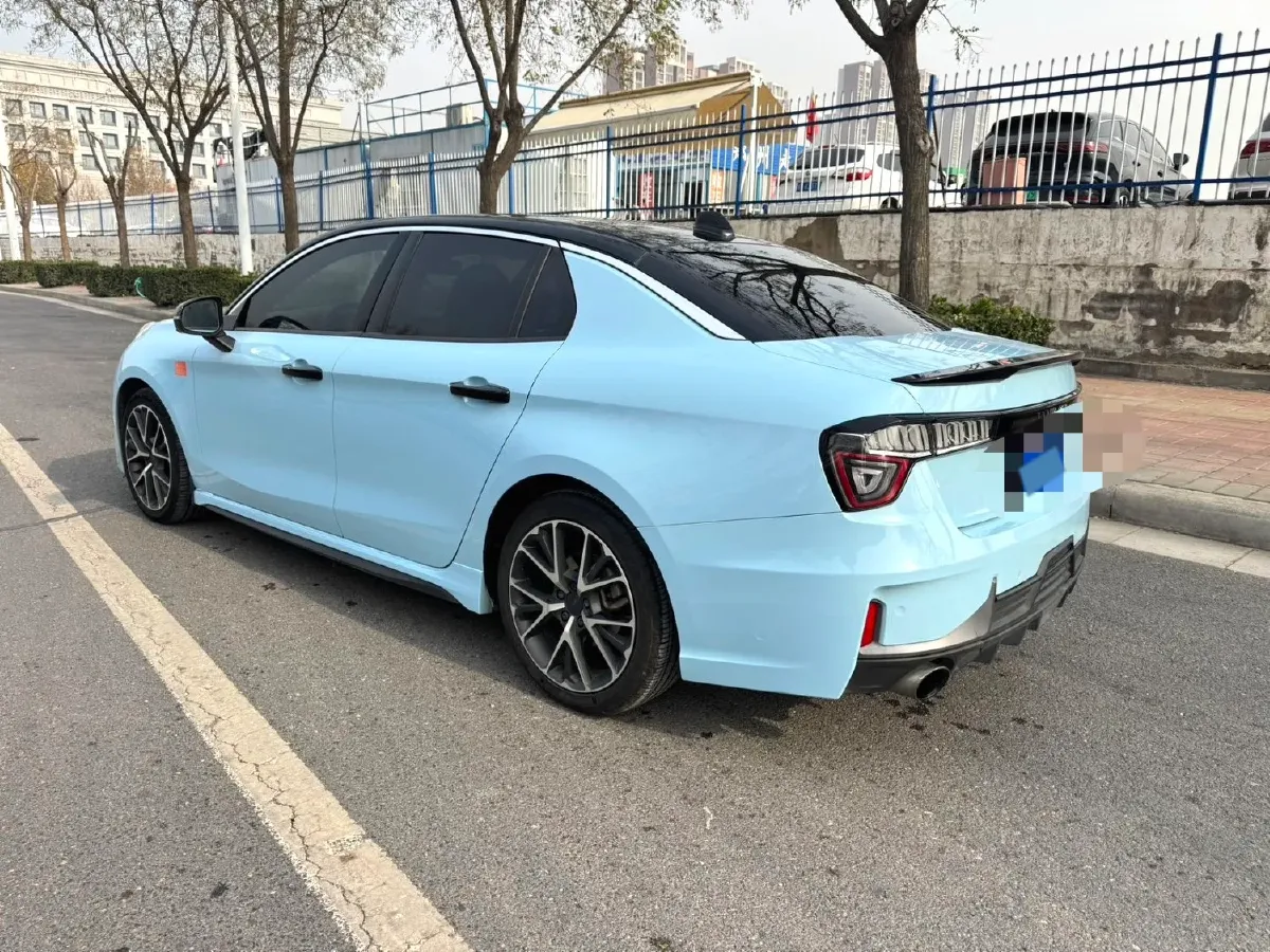 2018 Toyota C-HR 2.0L 171HP L4 CVT,autocango,china used car exporter,china ev exporter,chinese used car exporter,chinese used ev exporter