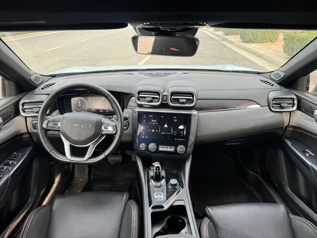 2018 Toyota C-HR 2.0L 171HP L4 CVT,autocango,china used car exporter,china ev exporter,chinese used car exporter,chinese used ev exporter