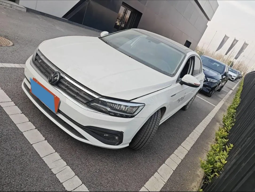 2019 Volkswagen T-Cross 1.4T 150HP L4 7DCT,autocango,china used car exporter,china ev exporter,chinese used car exporter,chinese used ev exporter