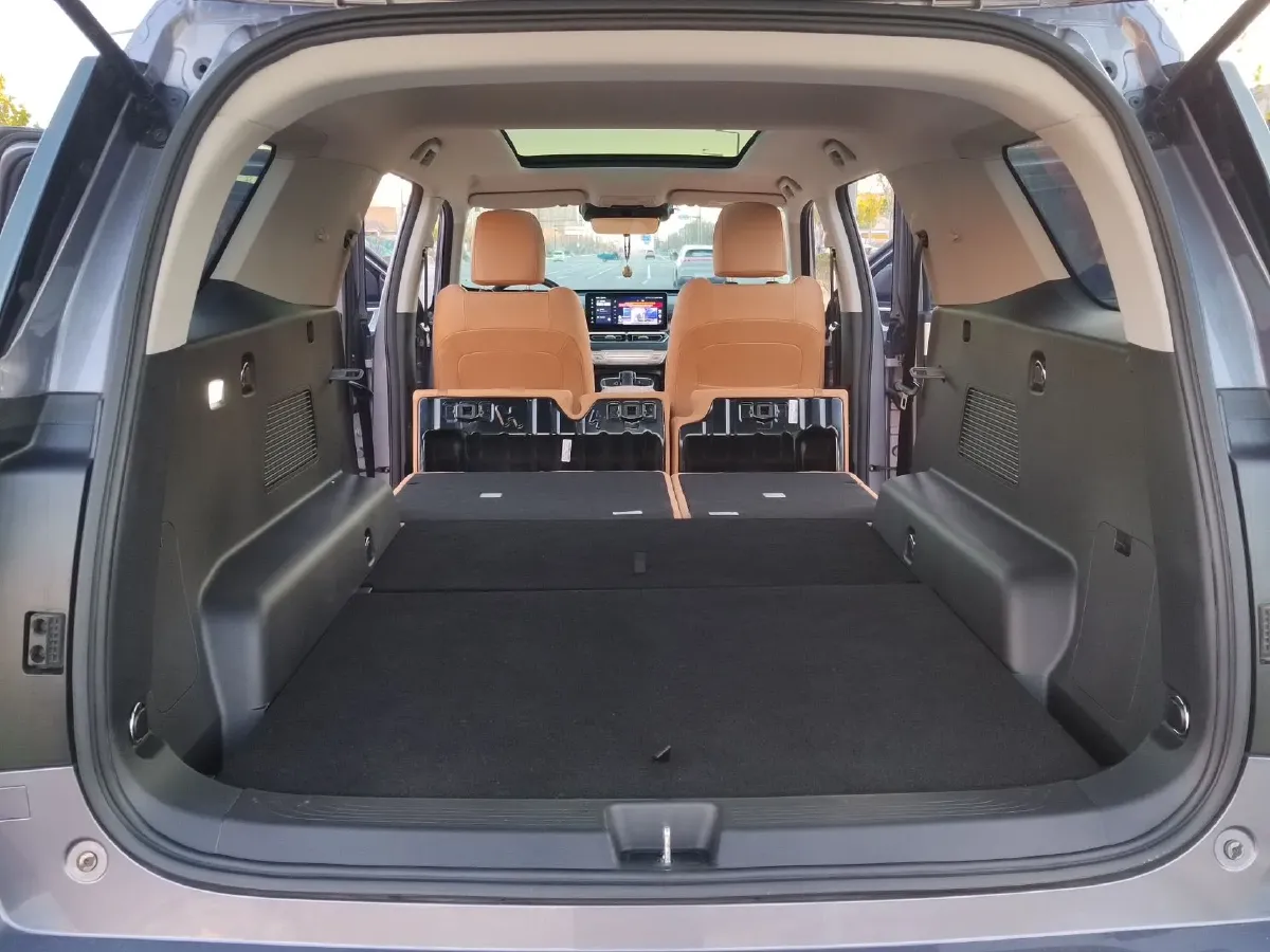 2023 Haval H5 2.0T 224HP L4 8AT,autocango,china used car exporter,china ev exporter,chinese used car exporter,chinese used ev exporter