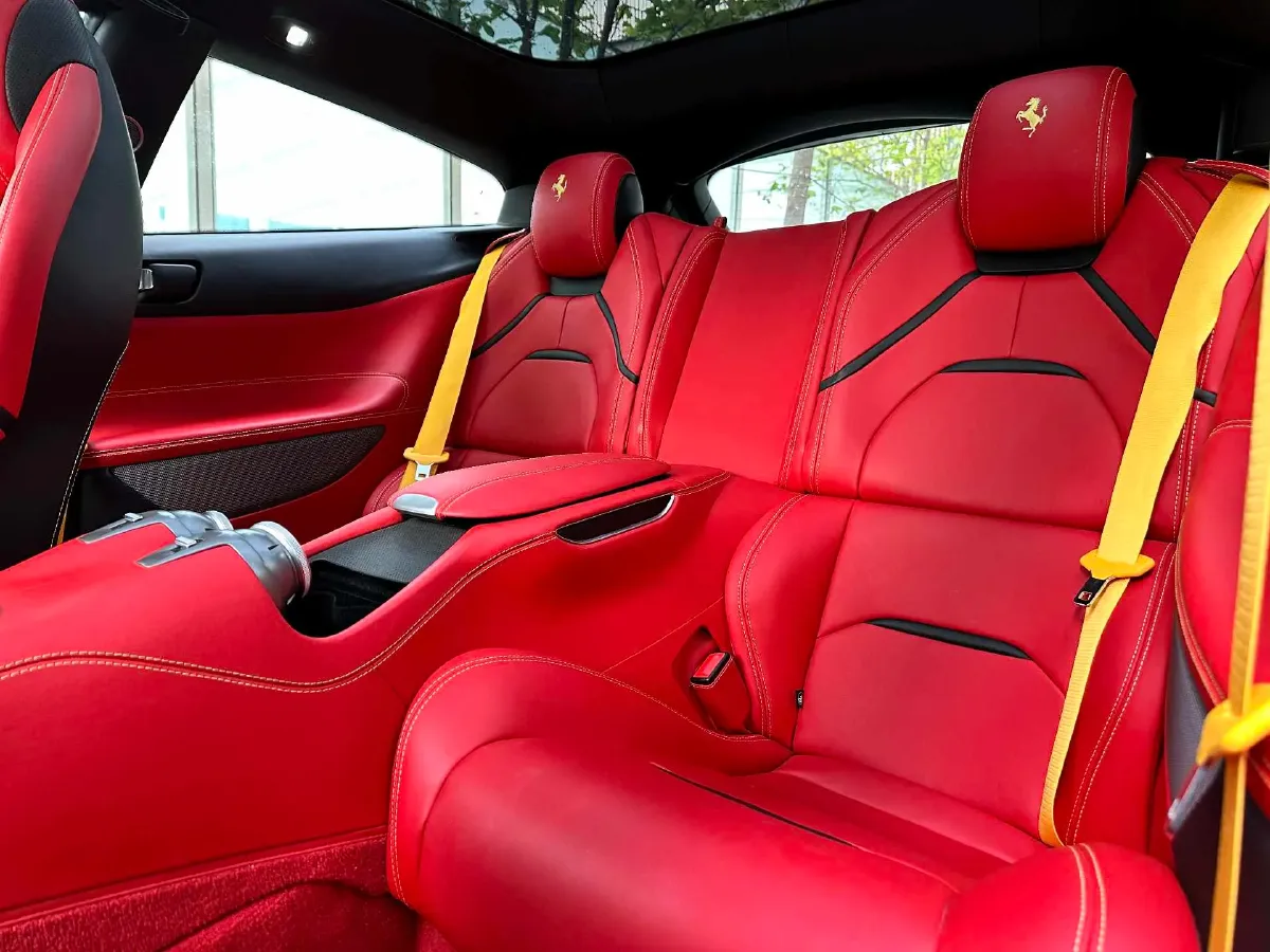 2017 Ferrari GTC4 Lusso 3.9T 609HP V8 7DCT,autocango,china used car exporter,china ev exporter,chinese used car exporter,chinese used ev exporter