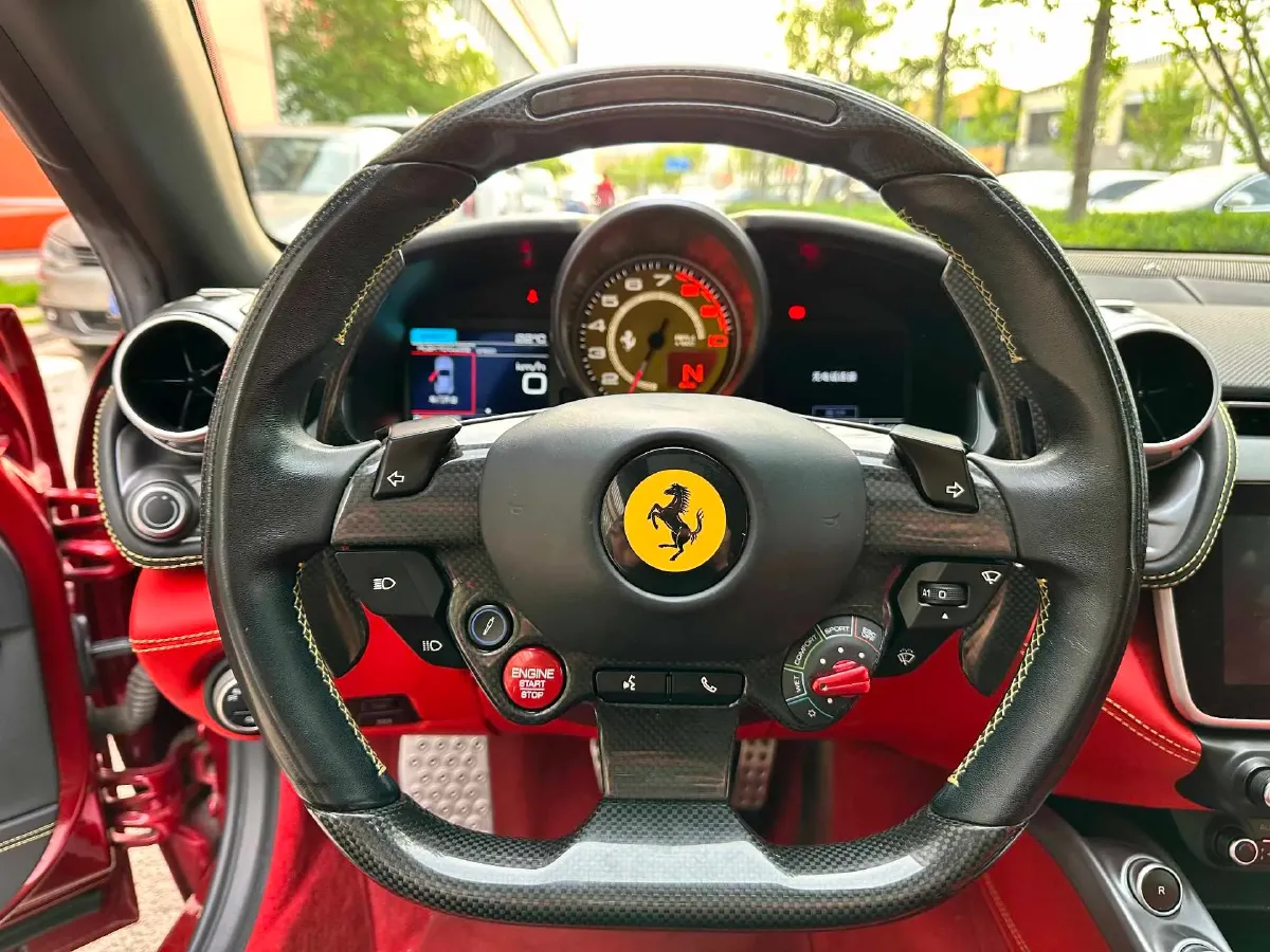 2017 Ferrari GTC4 Lusso 3.9T 609HP V8 7DCT,autocango,china used car exporter,china ev exporter,chinese used car exporter,chinese used ev exporter