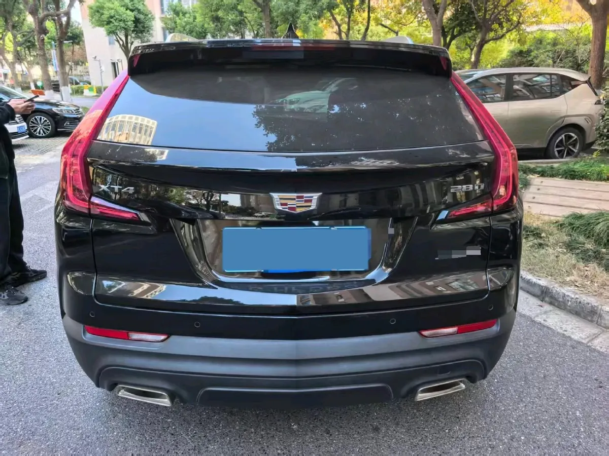 2021 Cadillac XT4 2.0T 237HP L4 9AT,autocango,china used car exporter,china ev exporter,chinese used car exporter,chinese used ev exporter