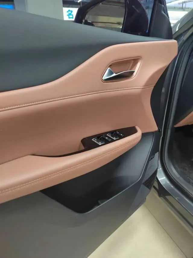 2025 ChangAn UNI-Z 1.5T 188HP L4 7DCT,autocango,china used car exporter,china ev exporter,chinese used car exporter,chinese used ev exporter