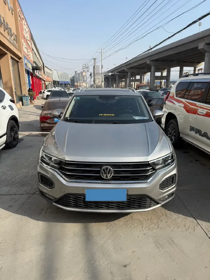 2020 Volkswagen T-Roc 1.4T 150HP L4 7DCT,autocango,china used car exporter,china ev exporter,chinese used car exporter,chinese used ev exporter