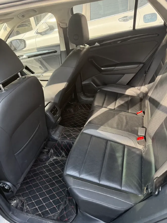 2020 Volkswagen T-Roc 1.4T 150HP L4 7DCT,autocango,china used car exporter,china ev exporter,chinese used car exporter,chinese used ev exporter