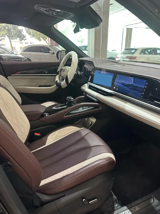 2021 Geely Monjaro 2.0T 218HP L4 7DCT,autocango,china used car exporter,china ev exporter,chinese used car exporter,chinese used ev exporter