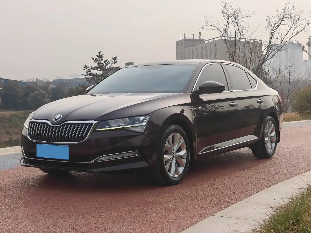 2021 Skoda Superb 1.4T 150HP L4 7DCT