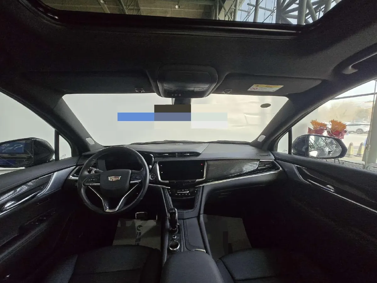 2025 Cadillac XT6 2.0T 237HP L4 9AT,autocango,china used car exporter,china ev exporter,chinese used car exporter,chinese used ev exporter