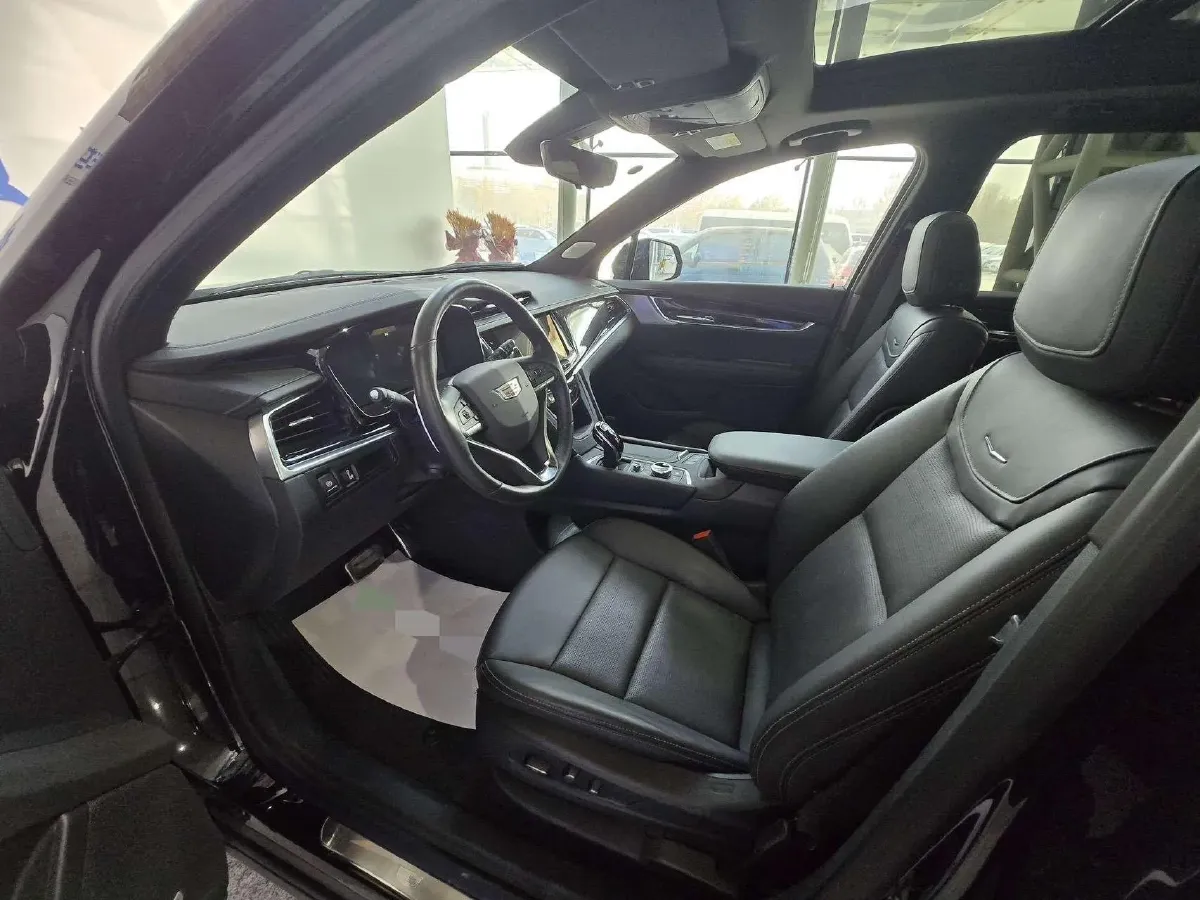 2025 Cadillac XT6 2.0T 237HP L4 9AT,autocango,china used car exporter,china ev exporter,chinese used car exporter,chinese used ev exporter