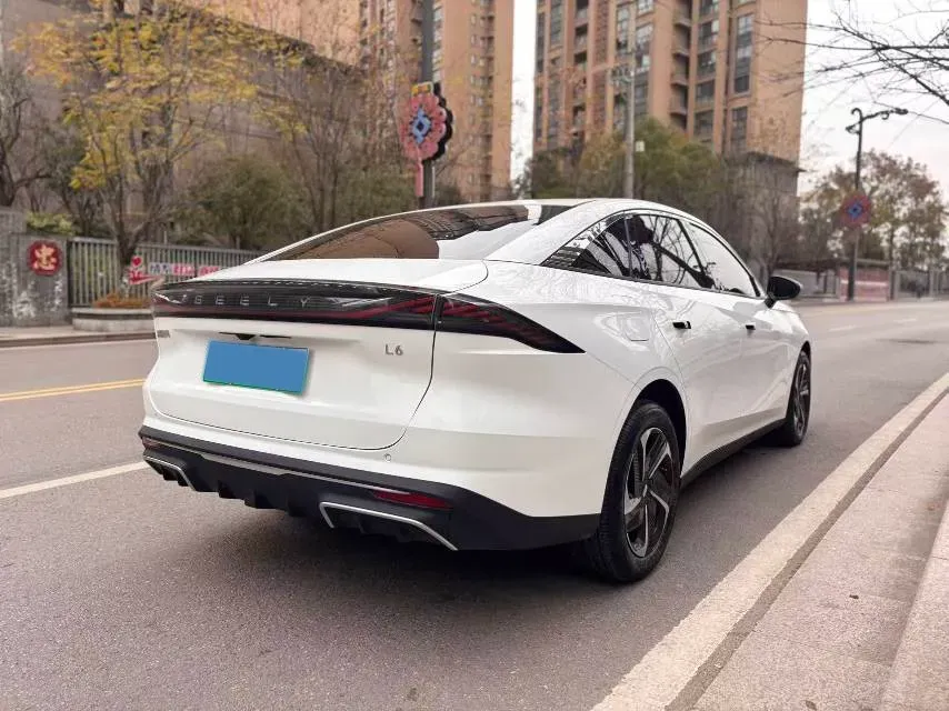 2024 Geely Galaxy L6 1.5T 163HP L4 3DHT PHEV,autocango,china used car exporter,china ev exporter,chinese used car exporter,chinese used ev exporter