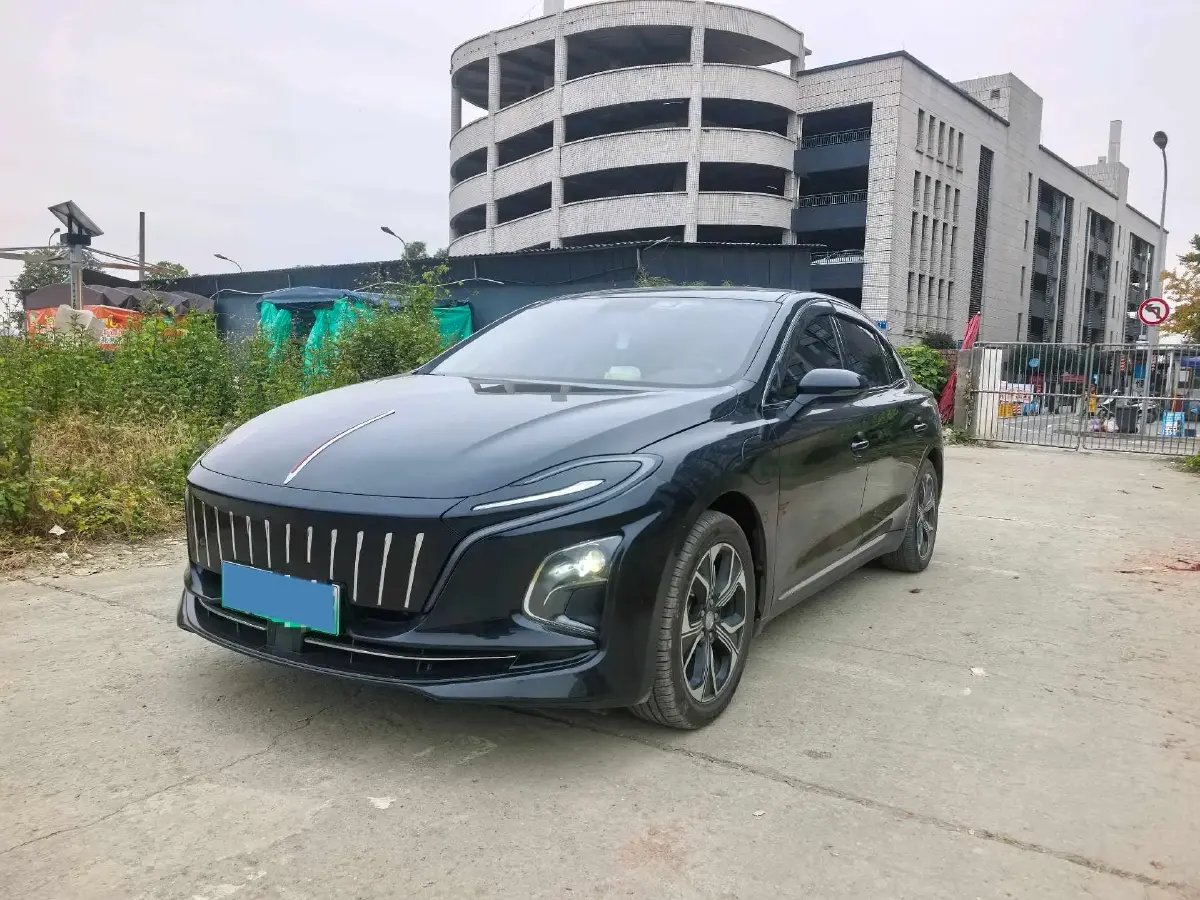 2023 HongQi E-QM5 BEV 54KWH