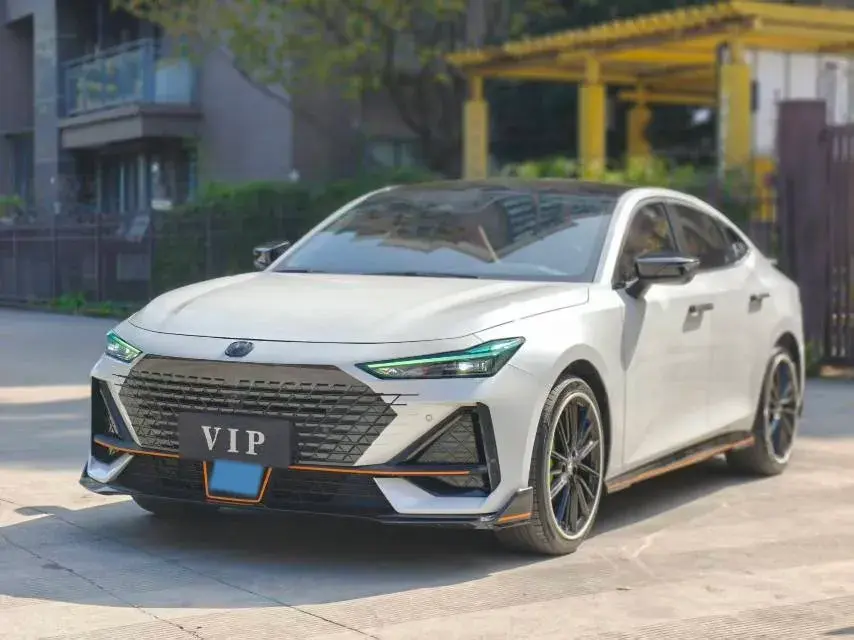 2023 ChangAn UNI-V 1.5T 188HP L4 7DCT