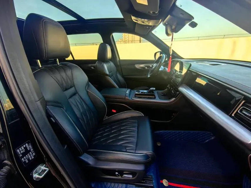 2022 GAC Trumpchi GS8 2.0T 252HP L4 8AT,autocango,china used car exporter,china ev exporter,chinese used car exporter,chinese used ev exporter