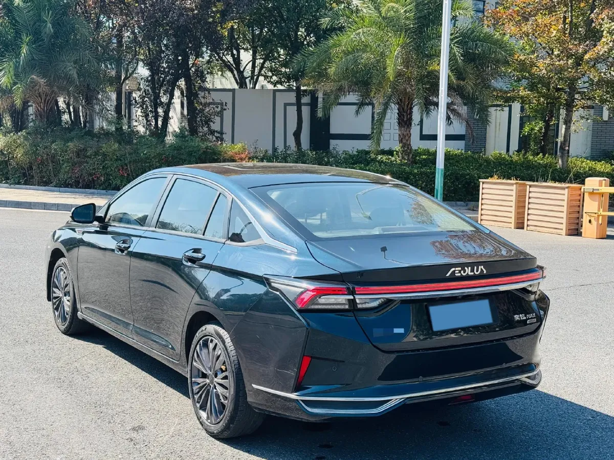 2023 DongFeng Aeolus YiXuan MAX 1.5T 190HP L4 7DCT,autocango,china used car exporter,china ev exporter,chinese used car exporter,chinese used ev exporter