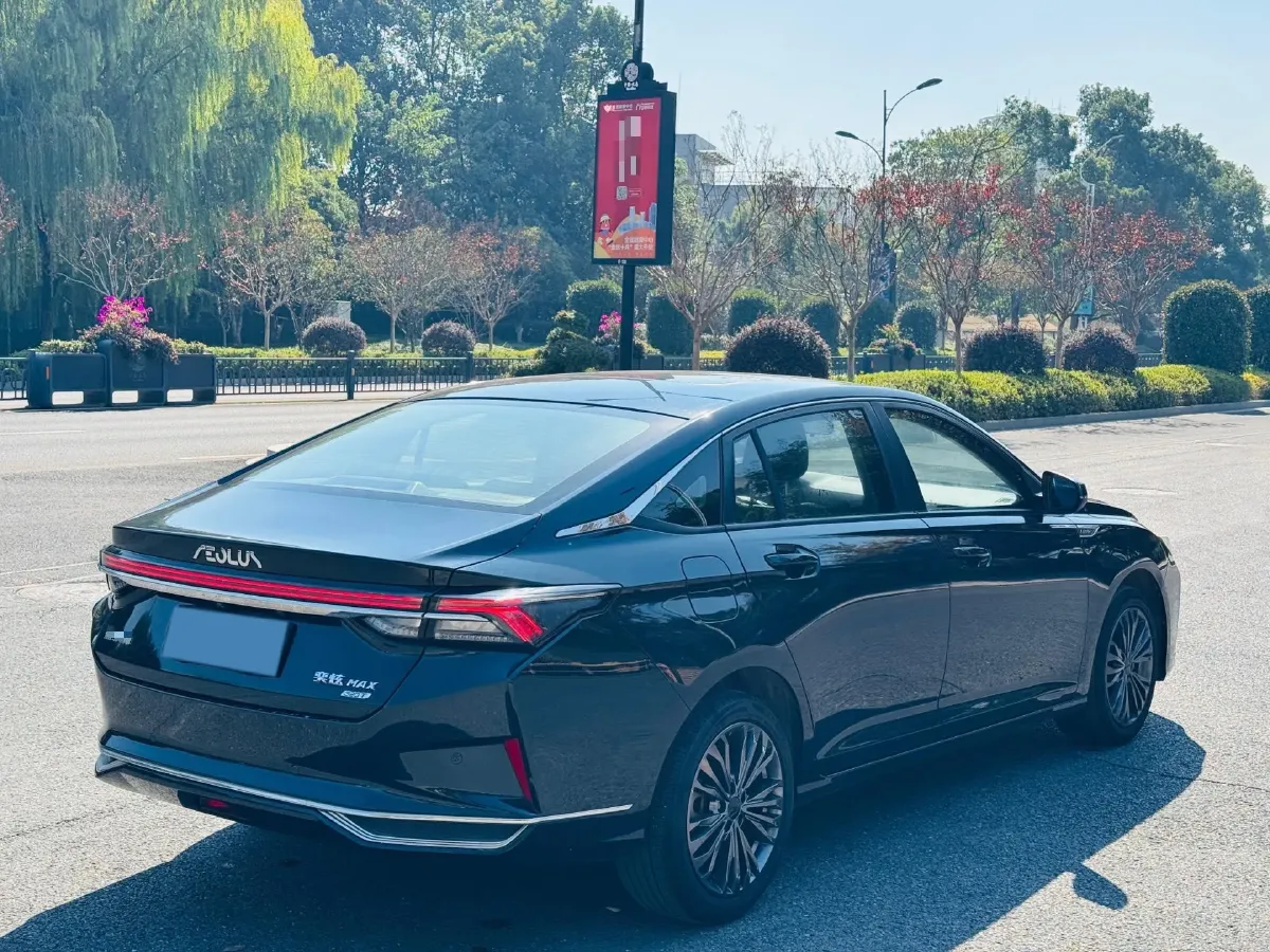 2023 DongFeng Aeolus YiXuan MAX 1.5T 190HP L4 7DCT,autocango,china used car exporter,china ev exporter,chinese used car exporter,chinese used ev exporter