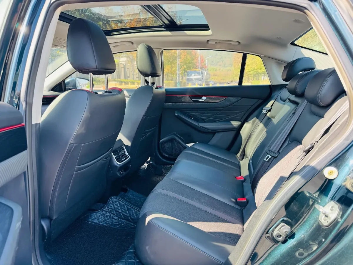 2023 DongFeng Aeolus YiXuan MAX 1.5T 190HP L4 7DCT,autocango,china used car exporter,china ev exporter,chinese used car exporter,chinese used ev exporter