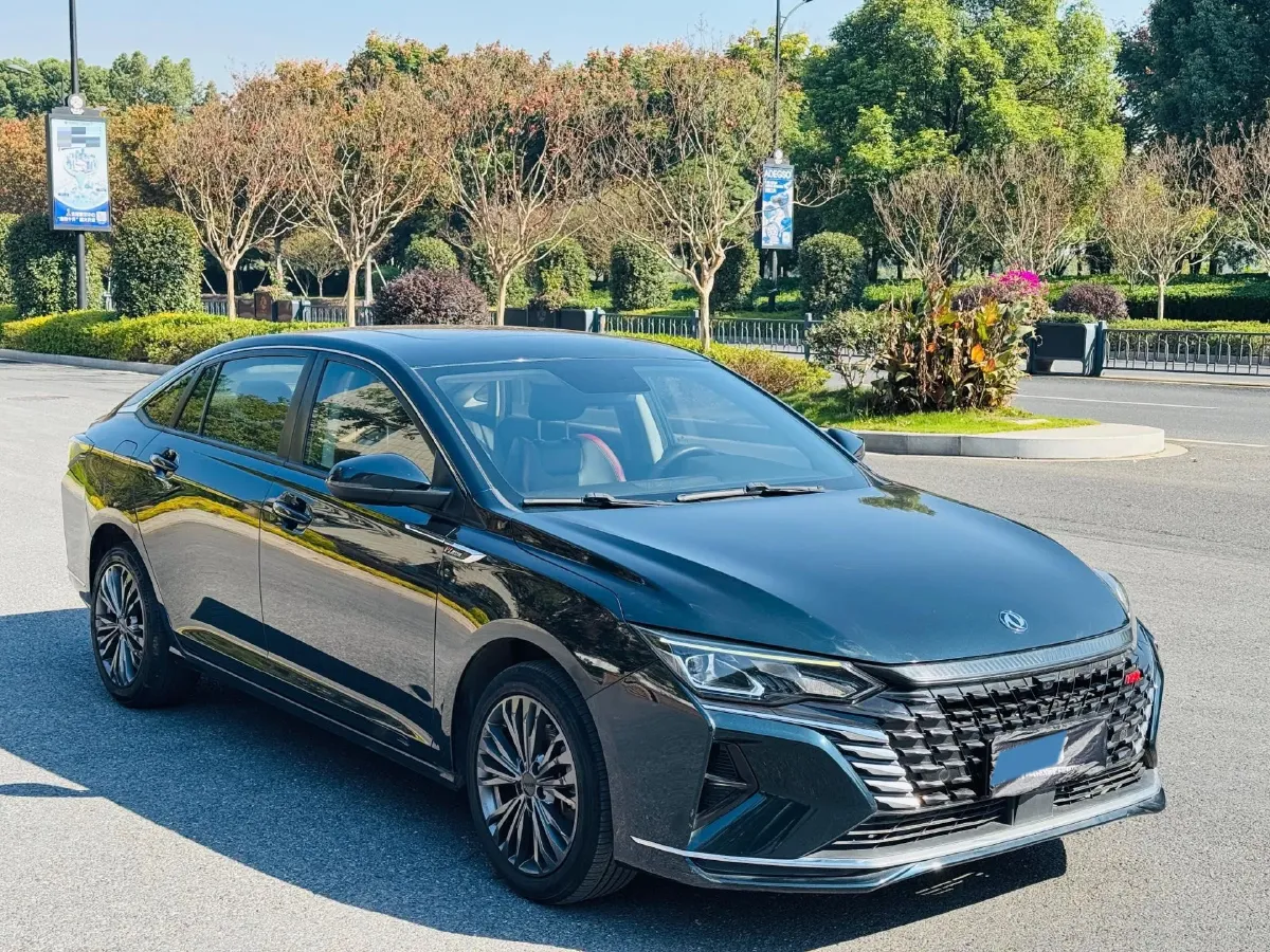 2023 DongFeng Aeolus YiXuan MAX 1.5T 190HP L4 7DCT,autocango,china used car exporter,china ev exporter,chinese used car exporter,chinese used ev exporter