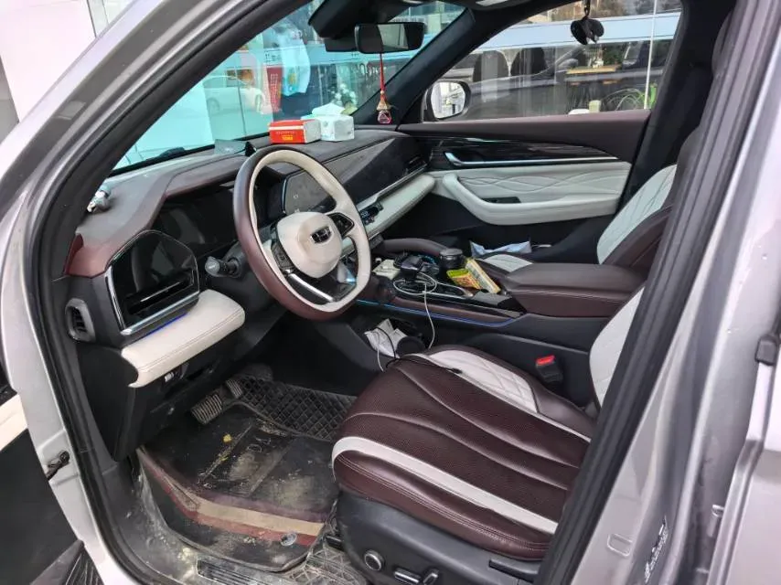 2023 Geely StarRay 2.0T 218HP L4 7DCT,autocango,china used car exporter,china ev exporter,chinese used car exporter,chinese used ev exporter