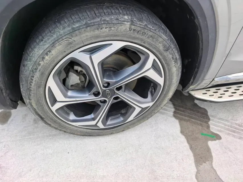 2023 Geely StarRay 2.0T 218HP L4 7DCT,autocango,china used car exporter,china ev exporter,chinese used car exporter,chinese used ev exporter