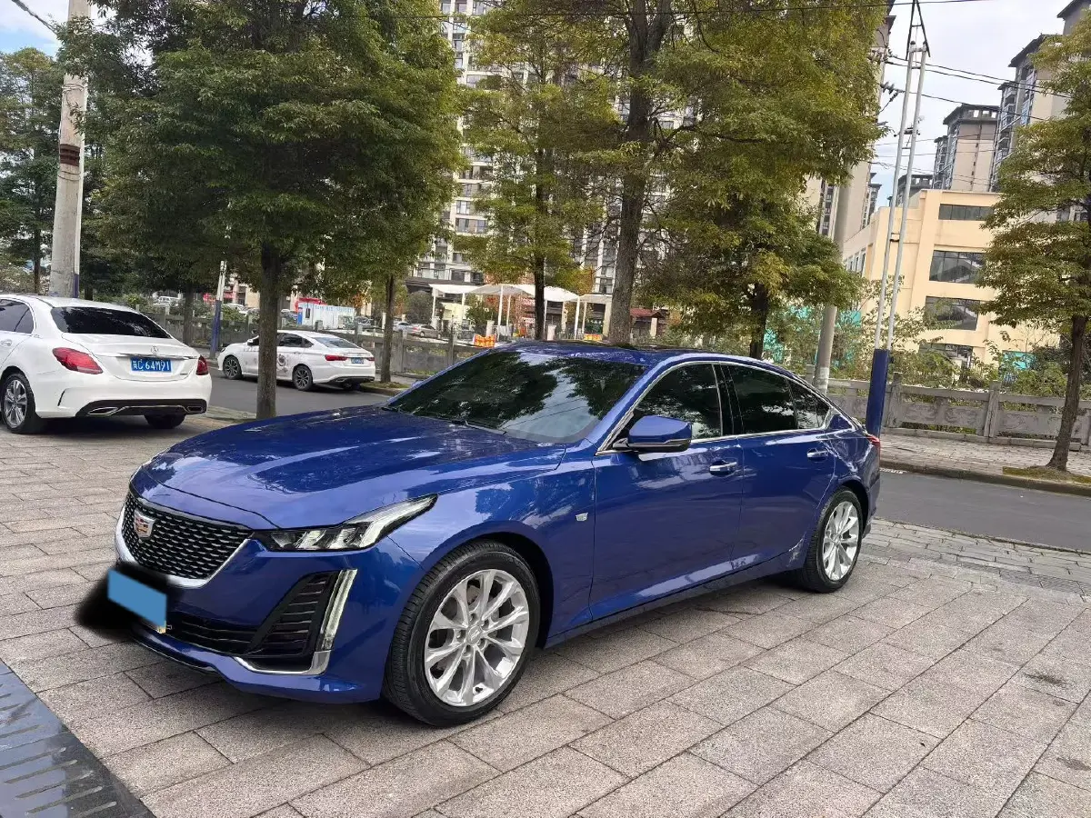 2021 Cadillac CT5 2.0T 237HP L4 10AT