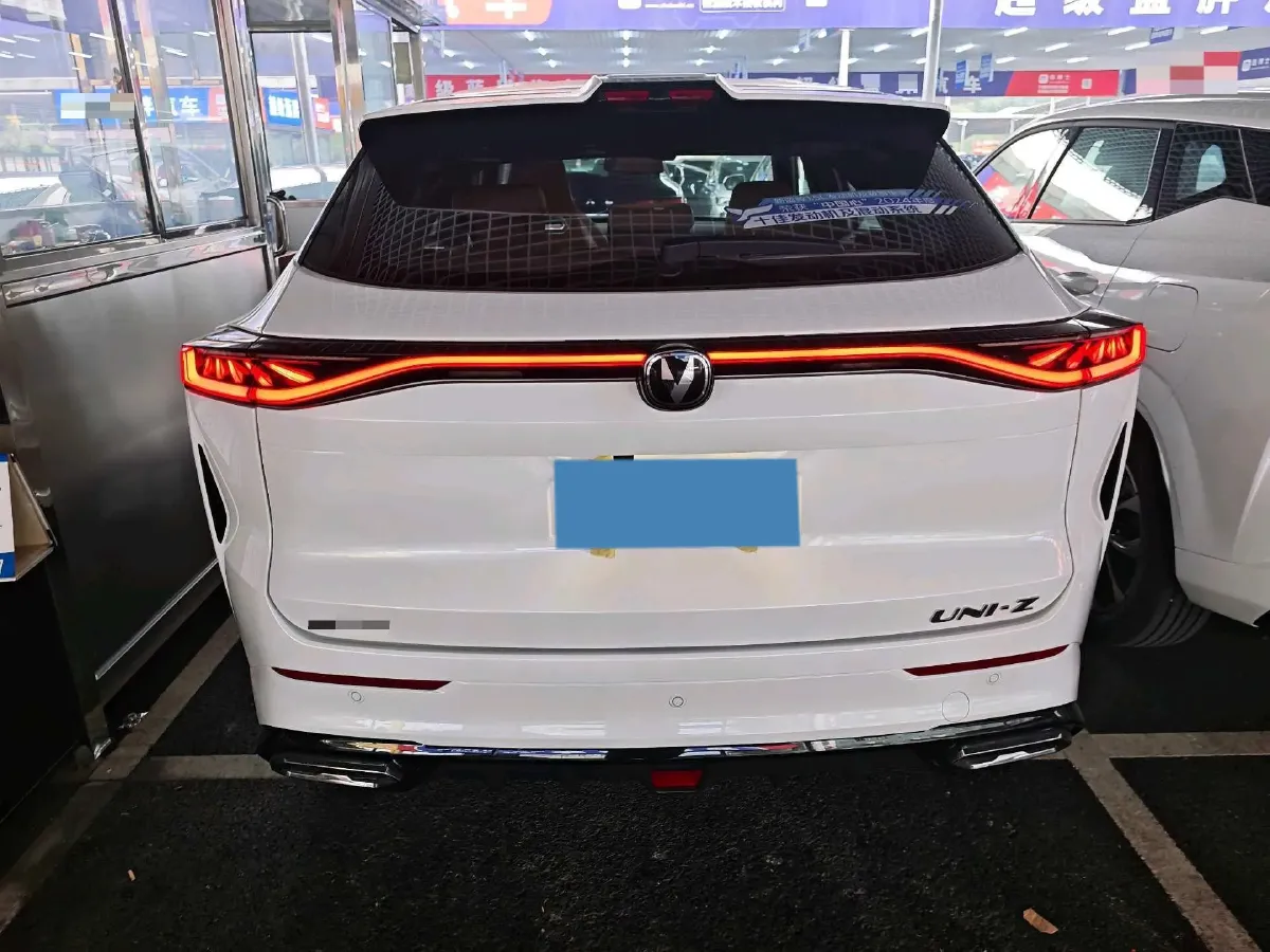 2024 ChangAn UNI-Z 1.5L 98HP L4 E-CVT PHEV 18.4KWH,autocango,china used car exporter,china ev exporter,chinese used car exporter,chinese used ev exporter