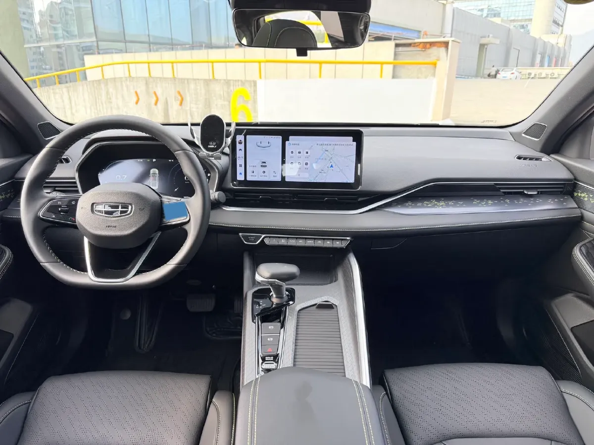 2023 Geely Preface 1.5T 181HP L4 7DCT,autocango,china used car exporter,china ev exporter,chinese used car exporter,chinese used ev exporter