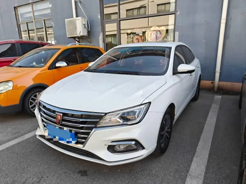 2020 Roewe i5 1.5L 120HP L4 CVT