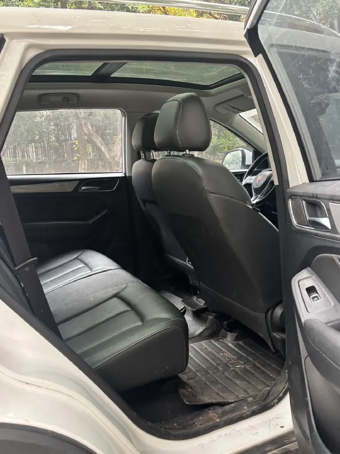 2020 Dongfeng YuFeng P16 2.4T 218HP L4 6MT,autocango,china used car exporter,china ev exporter,chinese used car exporter,chinese used ev exporter