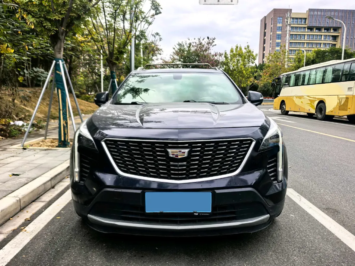 2021 Cadillac XT4 2.0T 237HP L4 9AT,autocango,china used car exporter,china ev exporter,chinese used car exporter,chinese used ev exporter