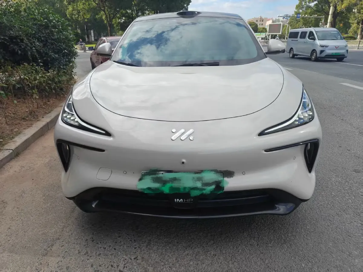 2023 IM LS6 BEV 90KWH,autocango,china used car exporter,china ev exporter,chinese used car exporter,chinese used ev exporter