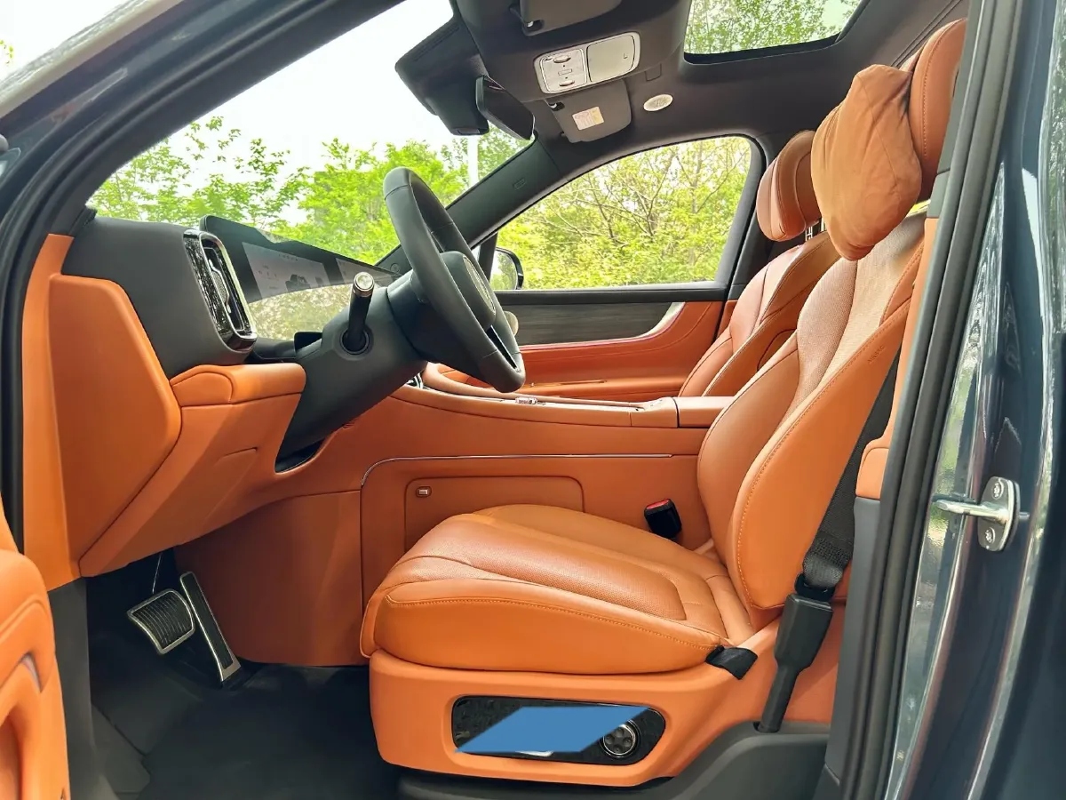 2024 AITO AITO M9 1.5T 152HP L4 REEV 42KWH,autocango,china used car exporter,china ev exporter,chinese used car exporter,chinese used ev exporter